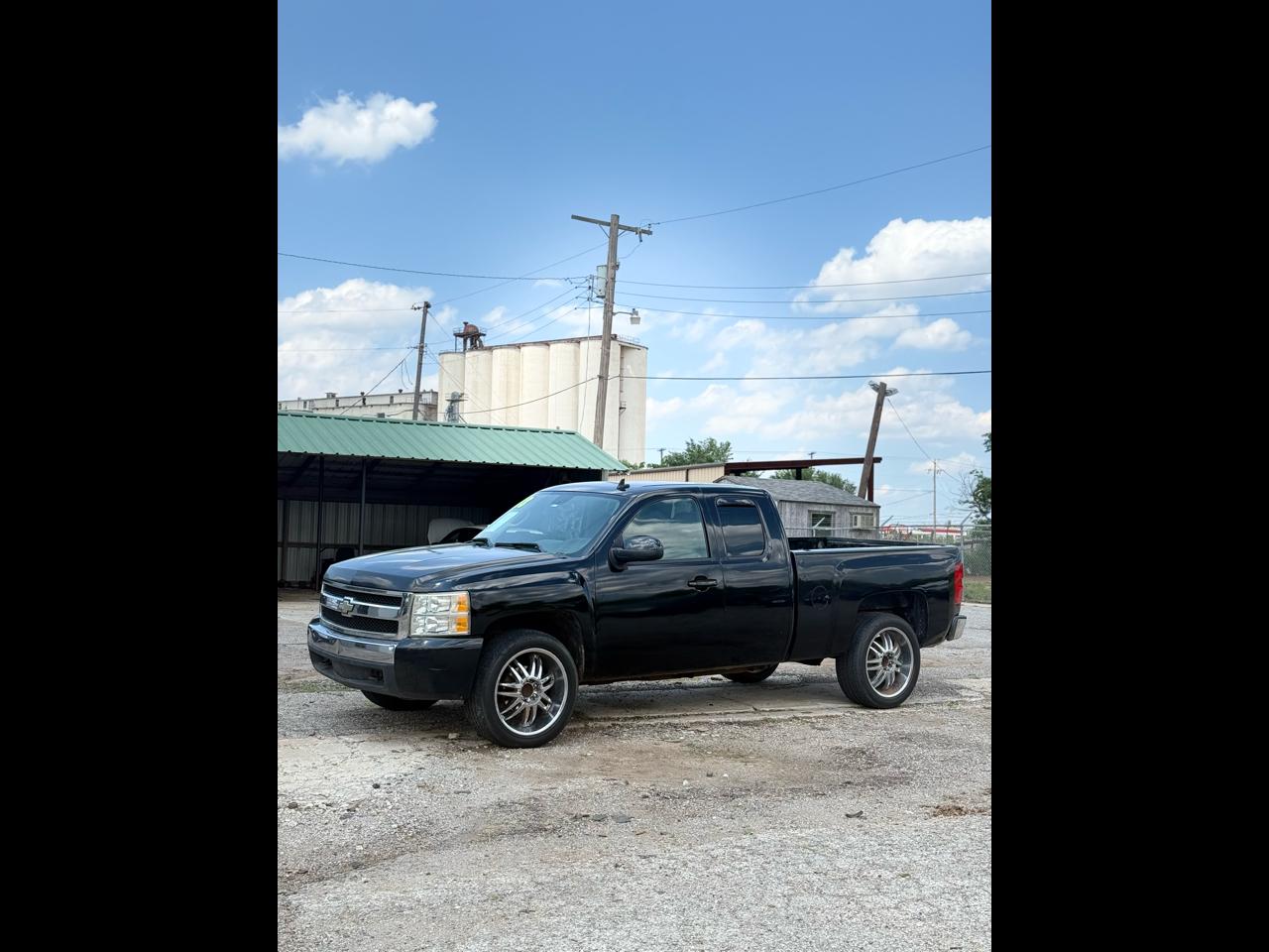 Chevrolet Silverado 1500 Ext Cab 143.5" WB 2WD LS 2008