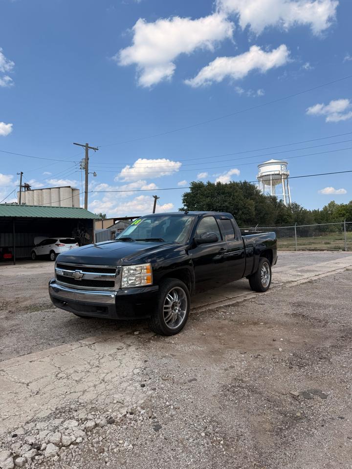 Chevrolet Silverado 1500 Ext Cab 143.5" WB 2WD LS 2008