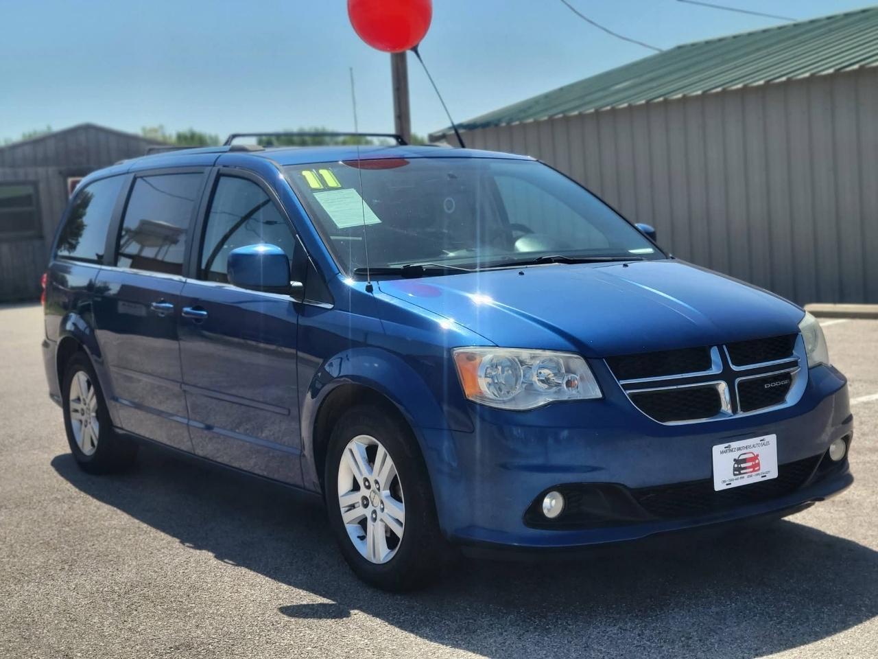 Dodge Grand Caravan Crew 2011