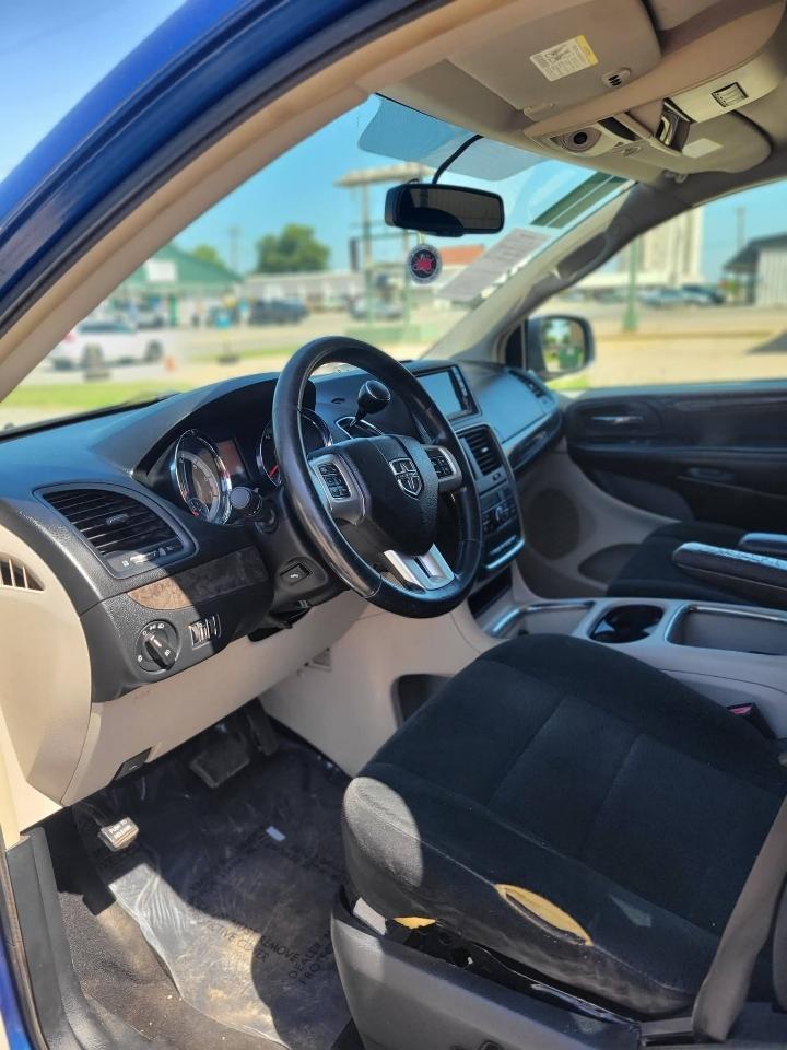 Dodge Grand Caravan Crew 2011