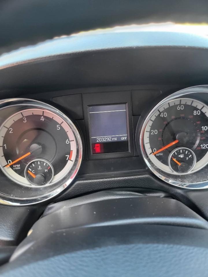 Dodge Grand Caravan Crew 2011