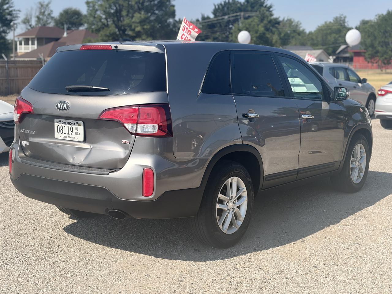 Kia Sorento LX 2WD 2014
