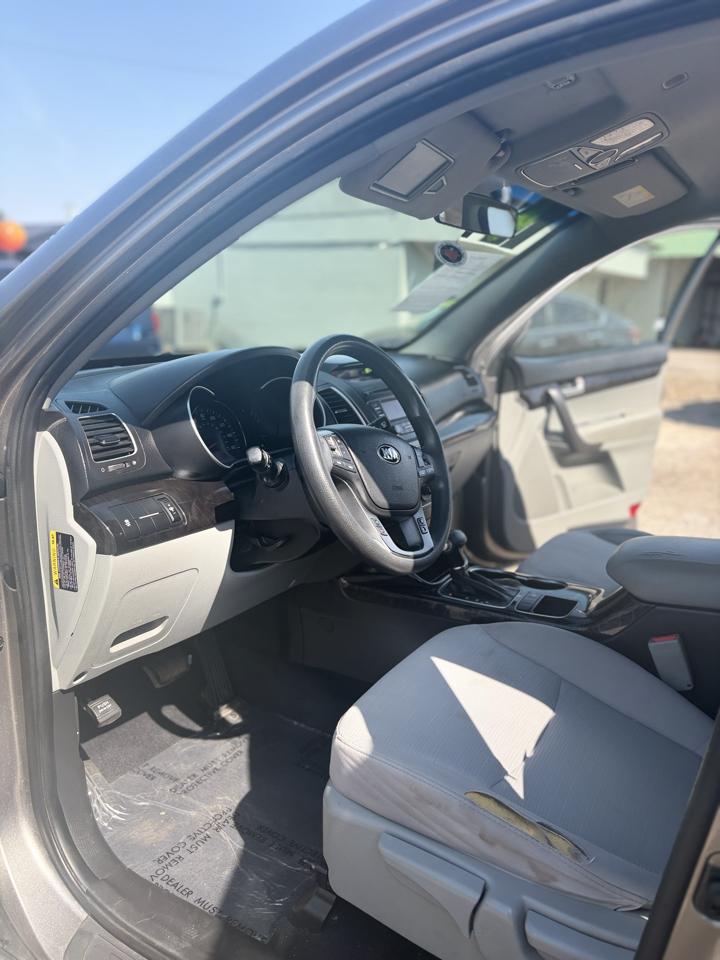Kia Sorento LX 2WD 2014