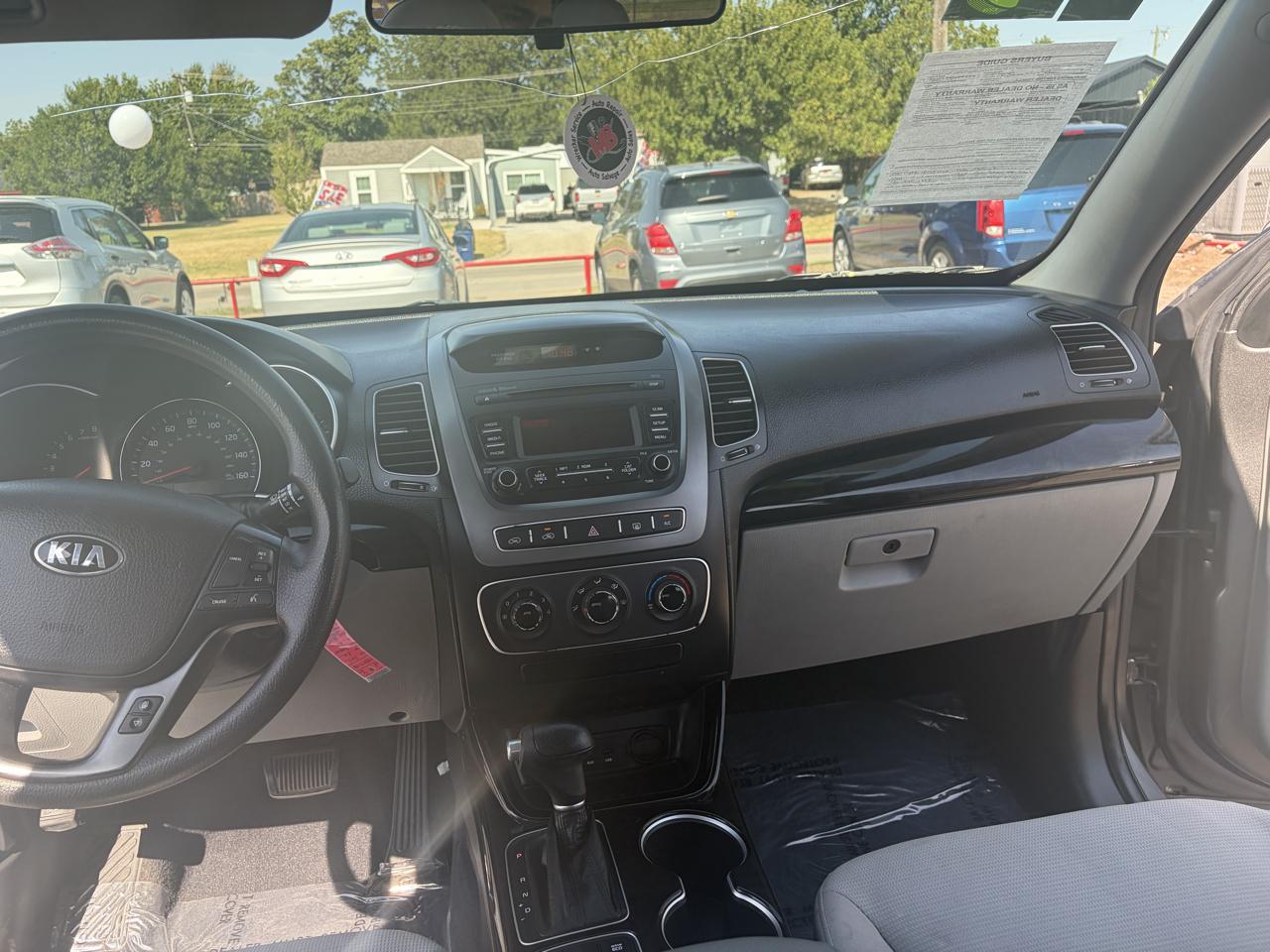 Kia Sorento LX 2WD 2014