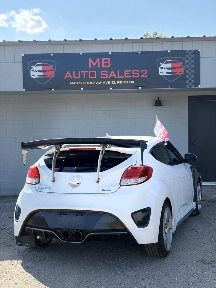 Hyundai Veloster Base 2013