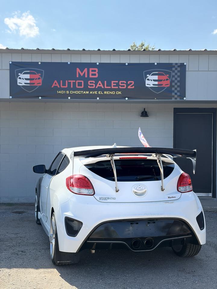 Hyundai Veloster Base 2013