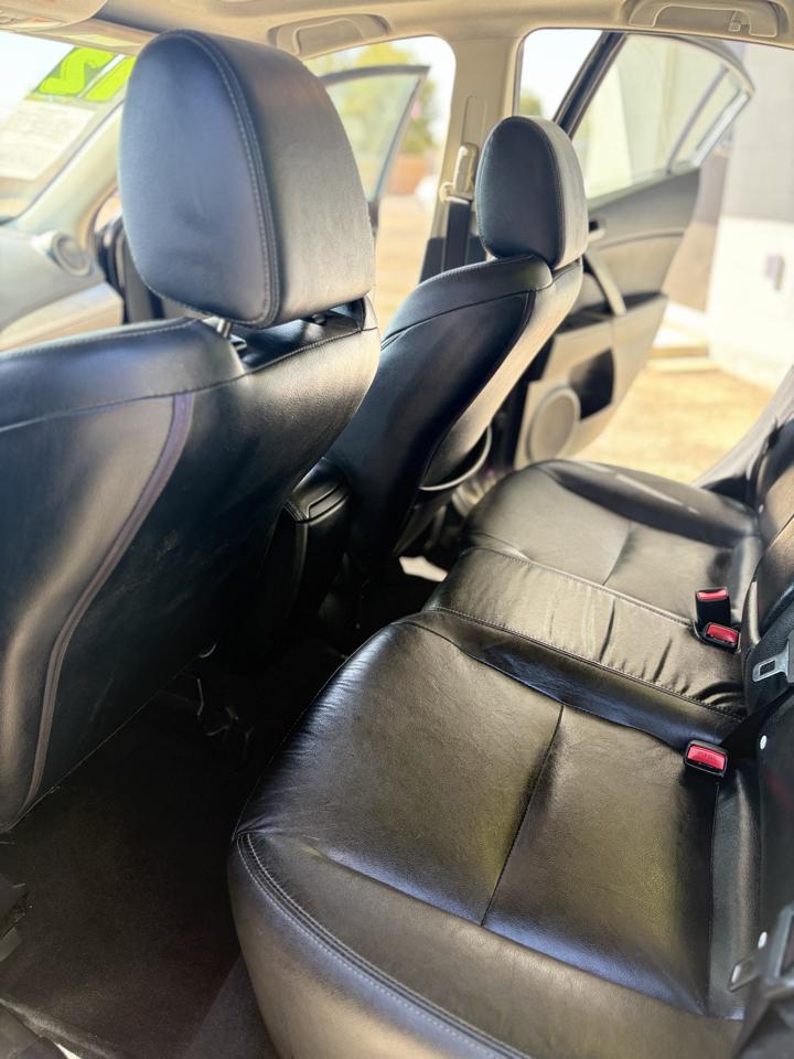 Mazda MAZDA3 s Grand Touring 4-Door 2012