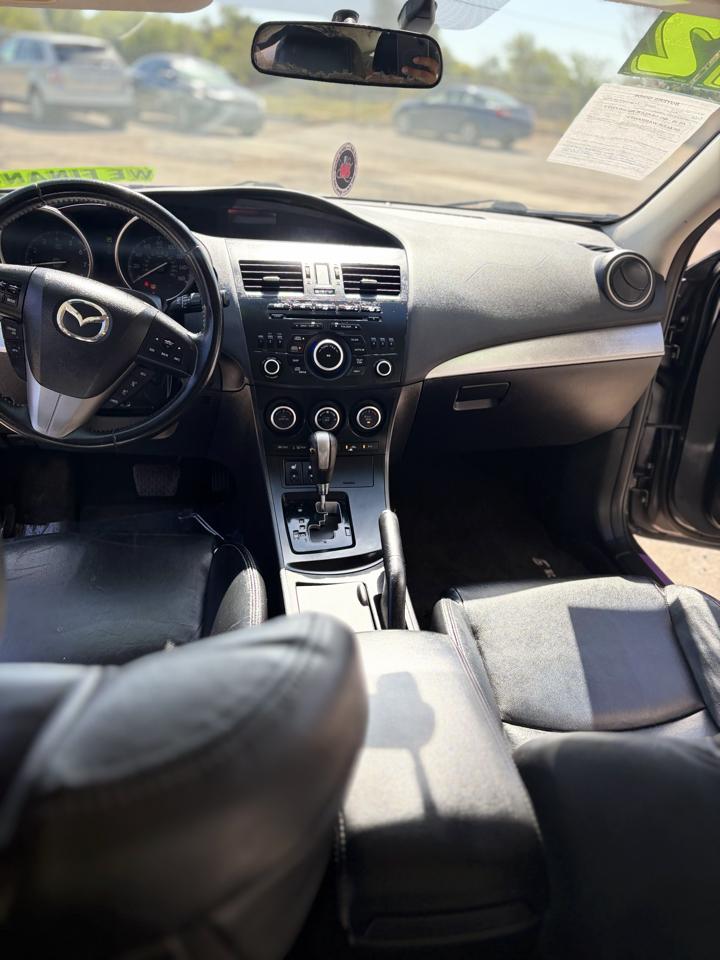 Mazda MAZDA3 s Grand Touring 4-Door 2012