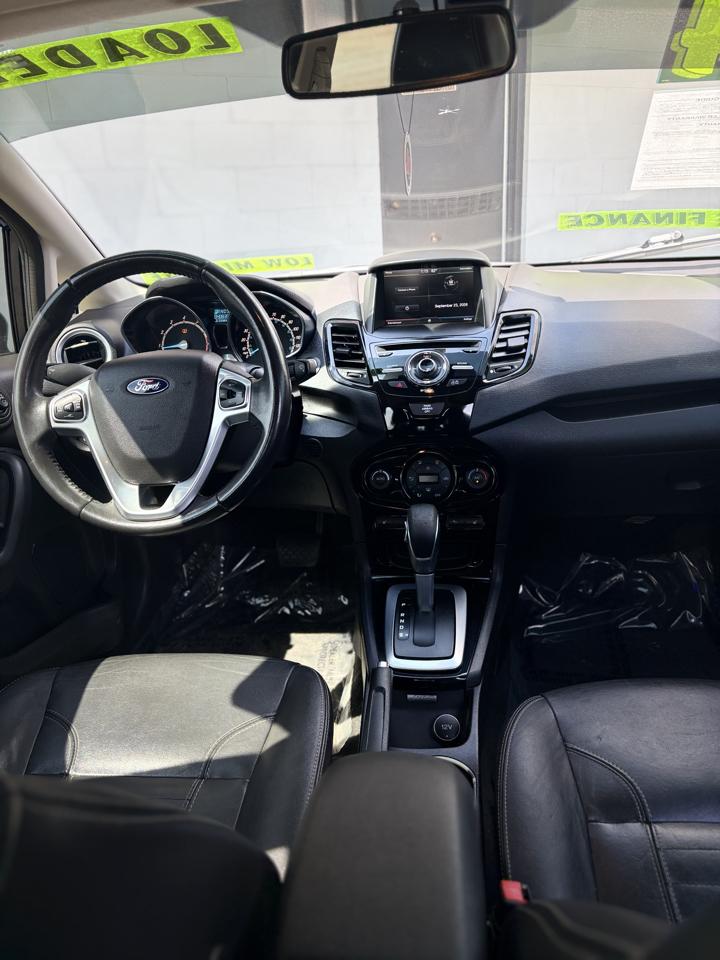 Ford Fiesta Titanium Sedan 2014