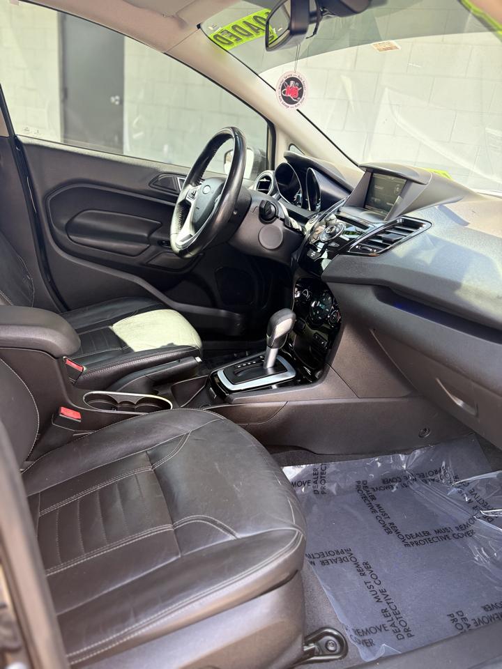 Ford Fiesta Titanium Sedan 2014