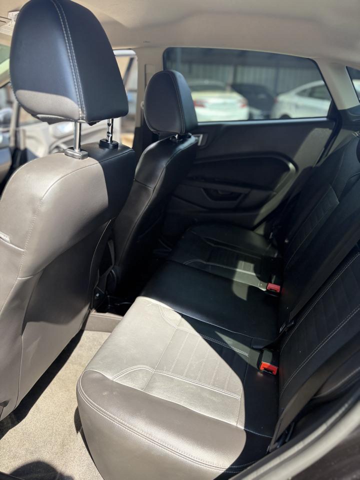 Ford Fiesta Titanium Sedan 2014
