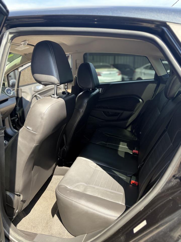 Ford Fiesta Titanium Sedan 2014