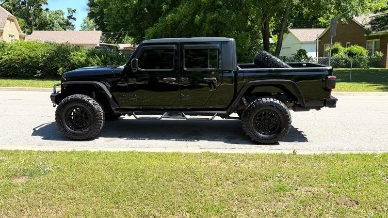 Jeep Gladiator Sport 2021