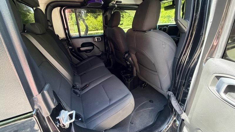 Jeep Gladiator Sport 2021