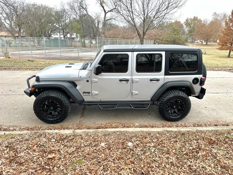 Jeep Wrangler Unlimited Sport 2022