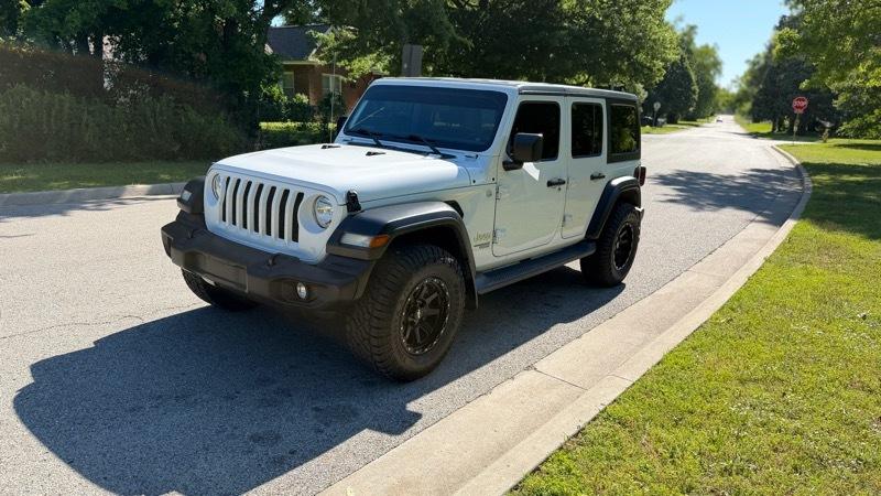 Jeep Wrangler Unlimited Sport 2018