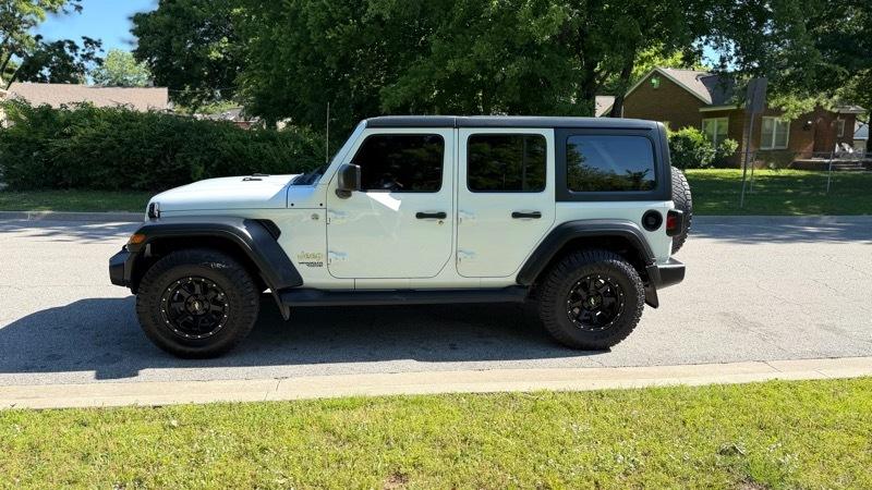 Jeep Wrangler Unlimited Sport 2018