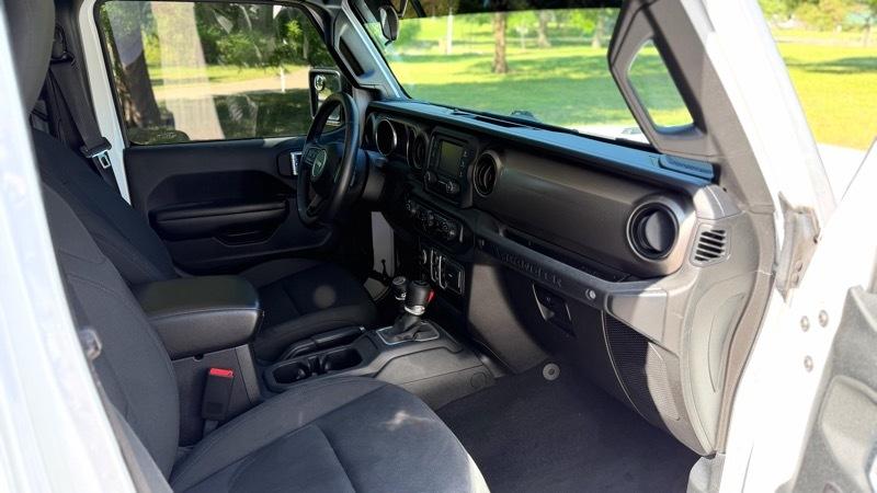 Jeep Wrangler Unlimited Sport 2018