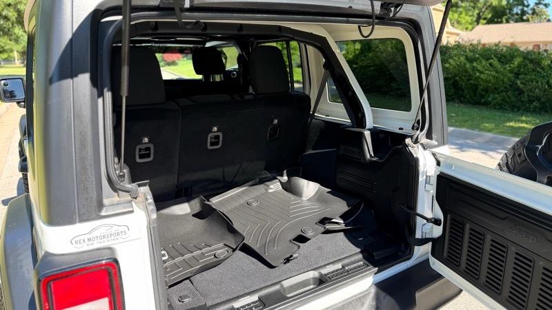 Jeep Wrangler Unlimited Sport 2018