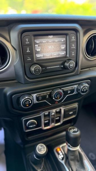 Jeep Wrangler Unlimited Sport 2018