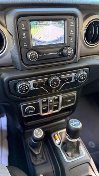 Jeep Wrangler Unlimited Sport 2018