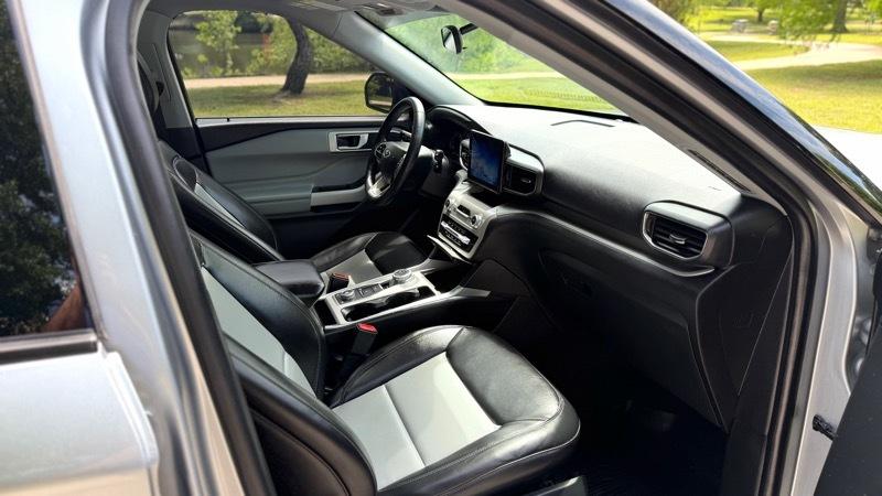 Ford Explorer AWD 4dr XLT 2023