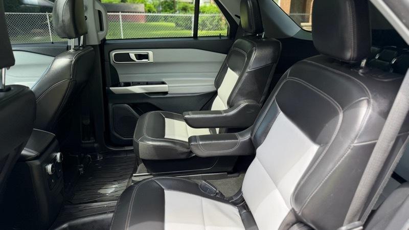 Ford Explorer AWD 4dr XLT 2023