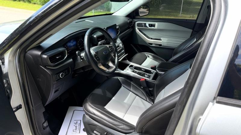 Ford Explorer AWD 4dr XLT 2023