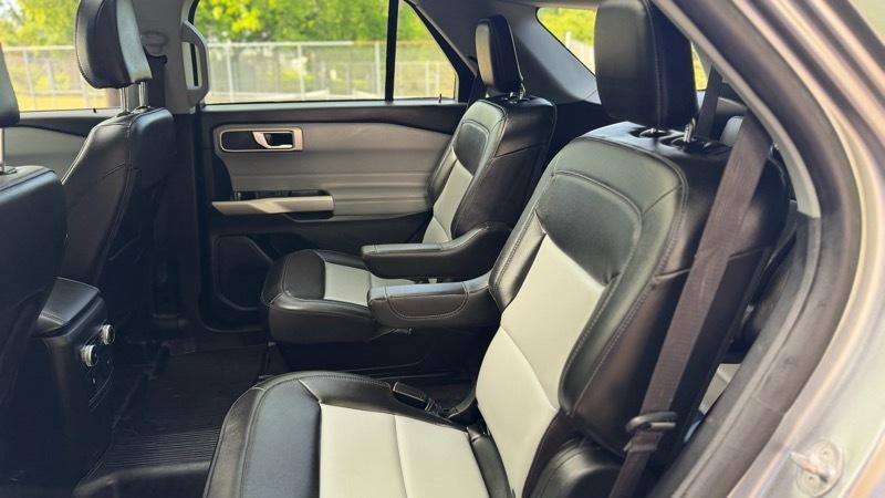 Ford Explorer XLT 2023