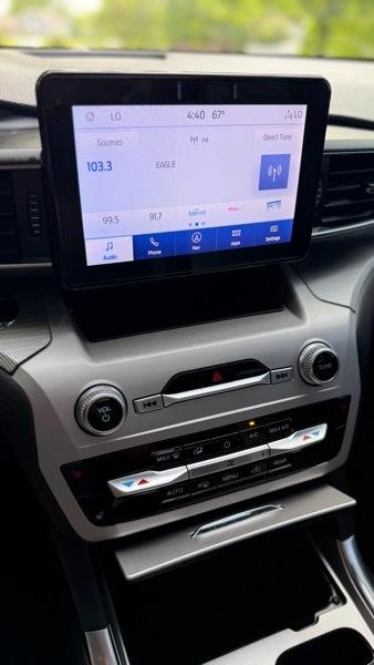 Ford Explorer XLT 2023