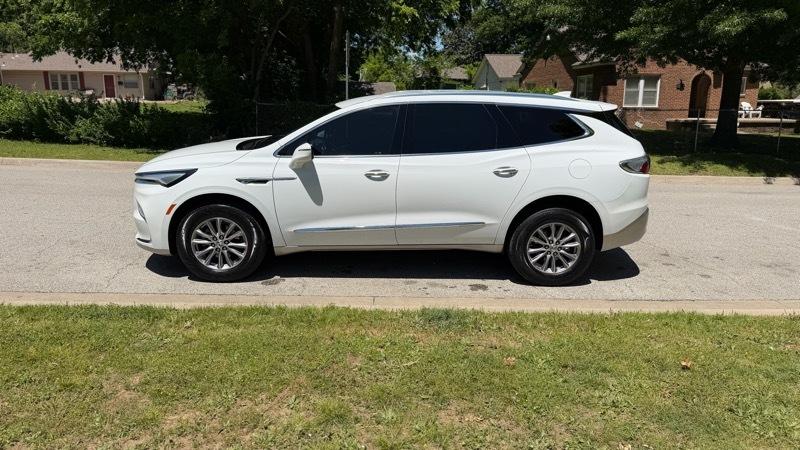 Buick Enclave Essence FWD 2023