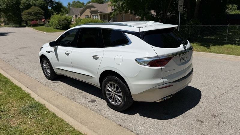 Buick Enclave Essence FWD 2023