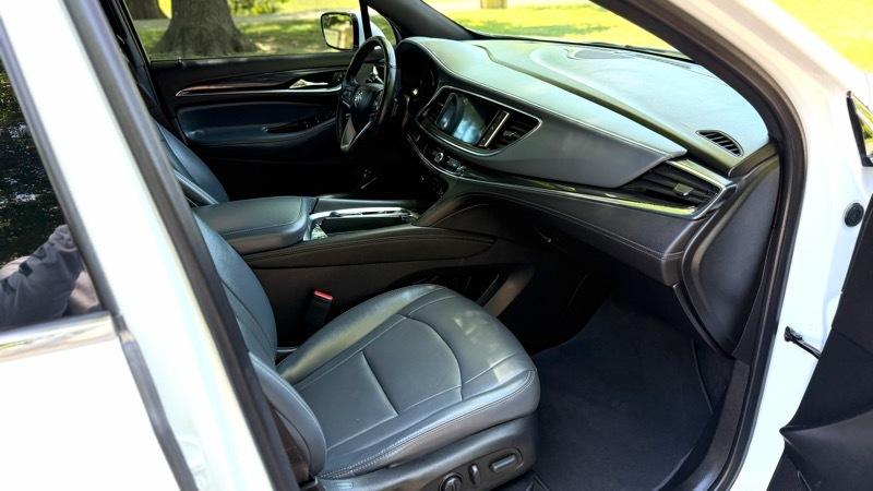 Buick Enclave Essence FWD 2023