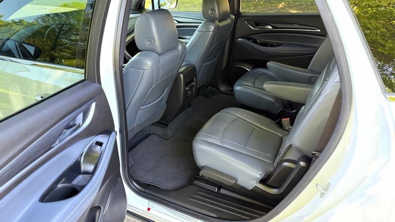Buick Enclave Essence FWD 2023