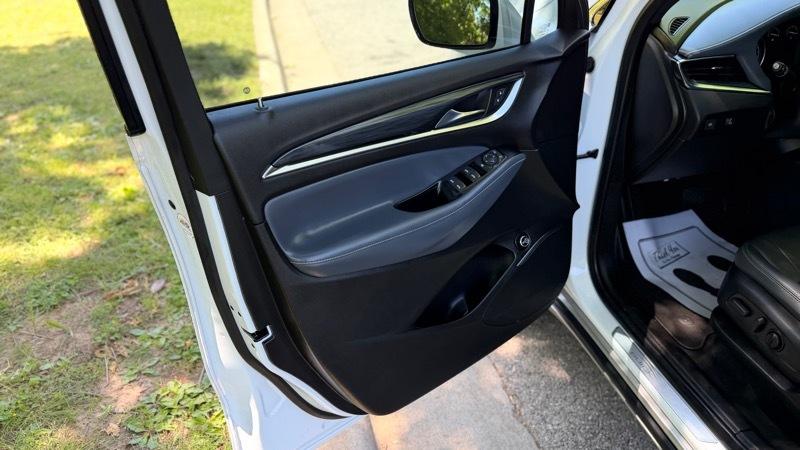 Buick Enclave Essence FWD 2023