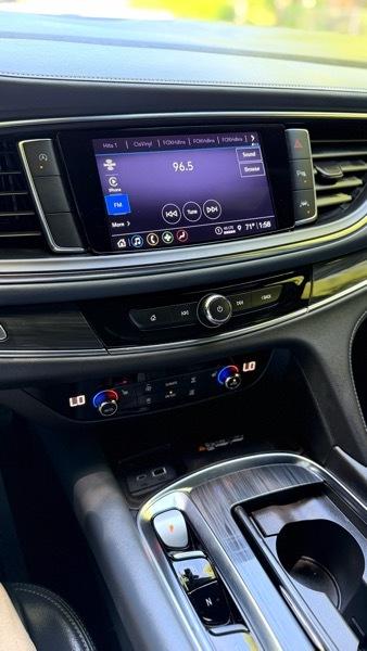 Buick Enclave Essence FWD 2023
