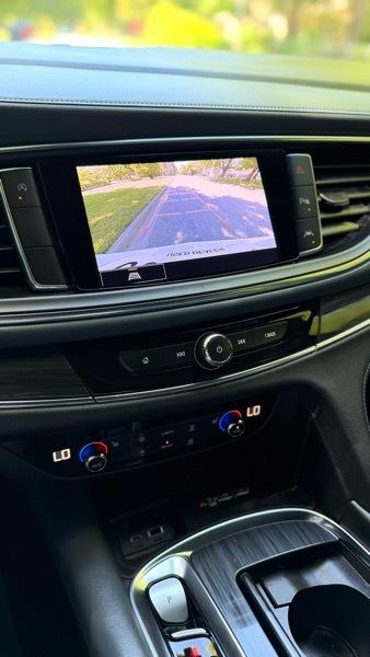 Buick Enclave Essence FWD 2023