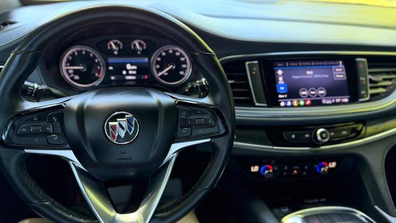 Buick Enclave Essence FWD 2023
