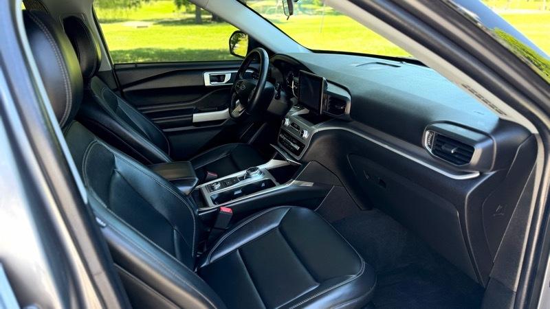 Ford Explorer 4dr 112" WB XLT 4WD 2022