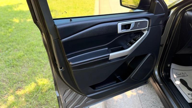 Ford Explorer 4dr 112" WB XLT 4WD 2022