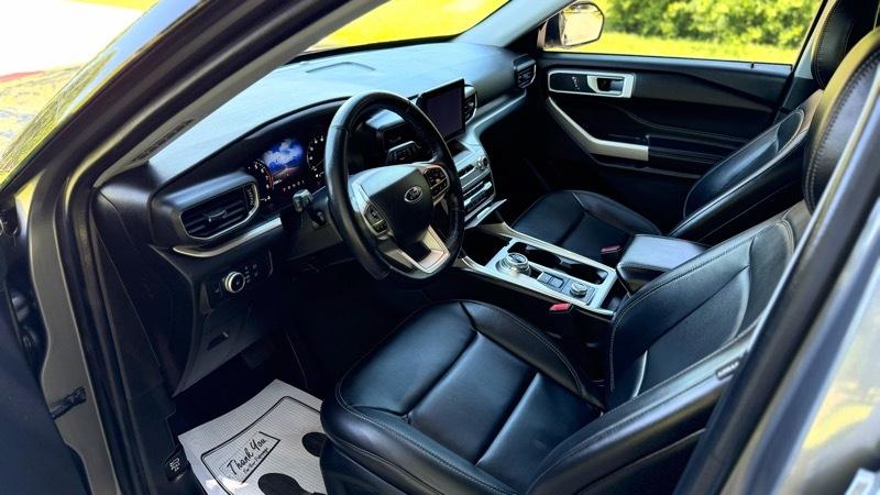 Ford Explorer 4dr 112" WB XLT 4WD 2022