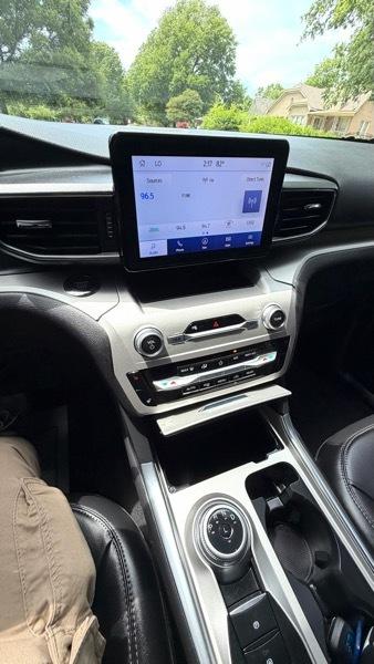 Ford Explorer 4dr 114" WB 4.0L XLT Sport 4WD 2023