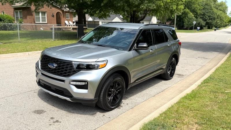 Ford Explorer 4dr 114" WB 4.0L XLT Sport 4WD 2023