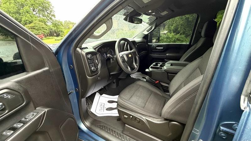 Chevrolet Silverado 2500HD Custom Crew Cab Short Box 4WD 2024
