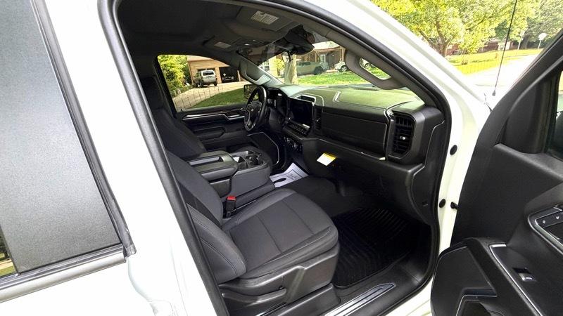 Chevrolet Silverado 1500 2LT Crew Cab 4WD 2023