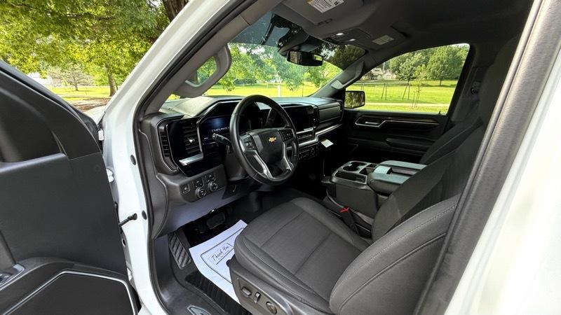 Chevrolet Silverado 1500 2LT Crew Cab 4WD 2023