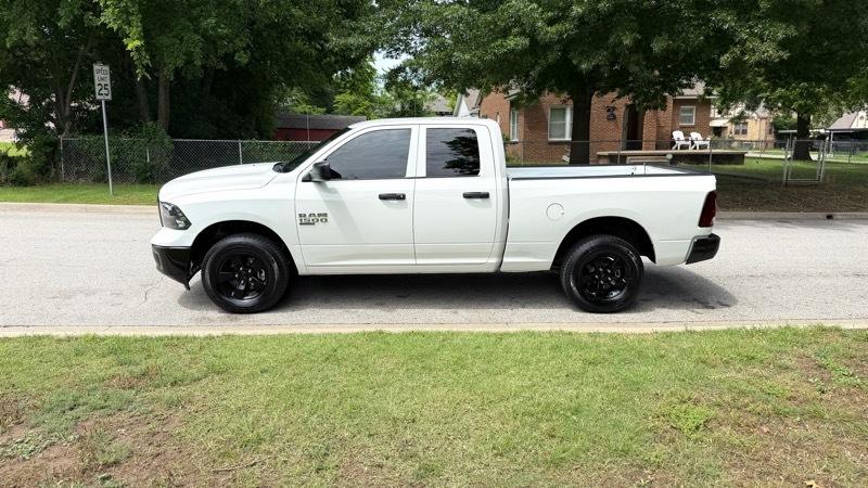 RAM 1500 Classic Tradesman Quad Cab 4WD 2023