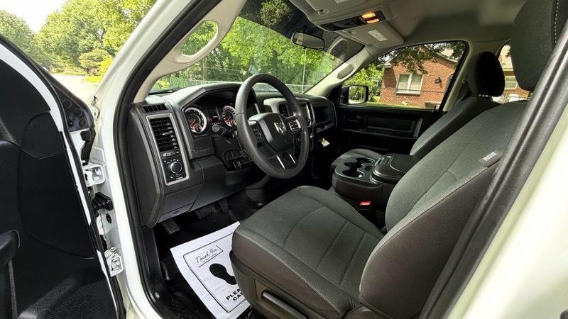 RAM 1500 Classic Tradesman Quad Cab 4WD 2023