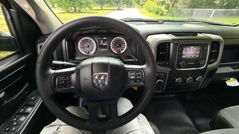 RAM 1500 Classic Tradesman Quad Cab 4WD 2023