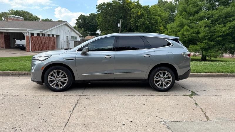 Buick Enclave Premium FWD 2023